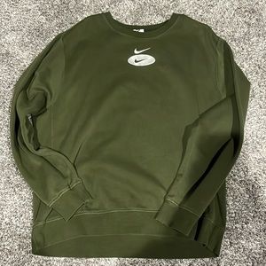 Men’s Nike Green Crew